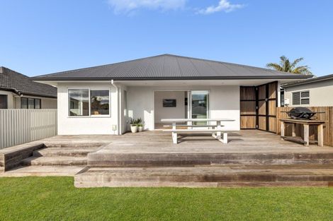 Photo of property in 60a Campbell Road, Mount Maunganui, 3116