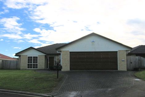Photo of property in 15 Carniew Place, Dannemora, Auckland, 2016