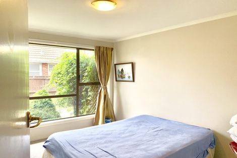 Photo of property in 88 Staveley Street, Avonhead, Christchurch, 8042