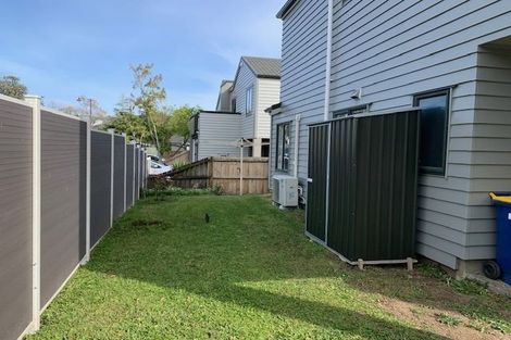 Photo of property in 1/25 Fields Parade, Oteha, Auckland, 0632