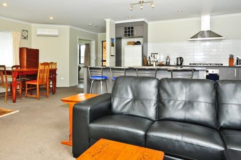 Photo of property in 111 Barrington Drive, Huntington, Hamilton, 3210