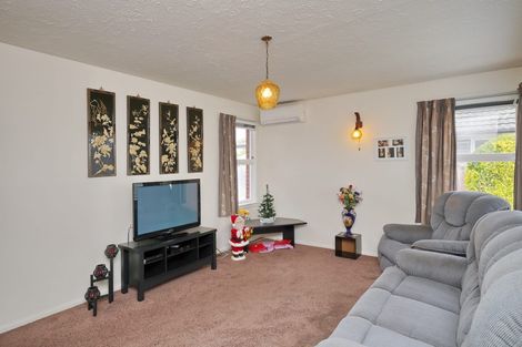 Photo of property in 39 Lake Terrace Road, Burwood, Christchurch, 8061