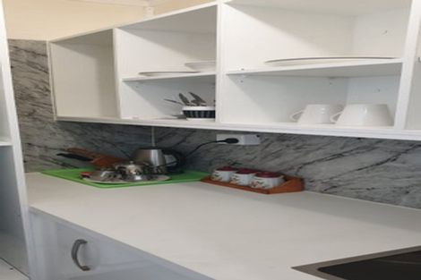 Photo of property in 2 Chisholm Place, Mangere East, Auckland, 2024