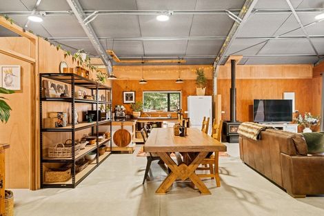 Photo of property in 411a Maori Point Road, Tarras, Cromwell, 9383