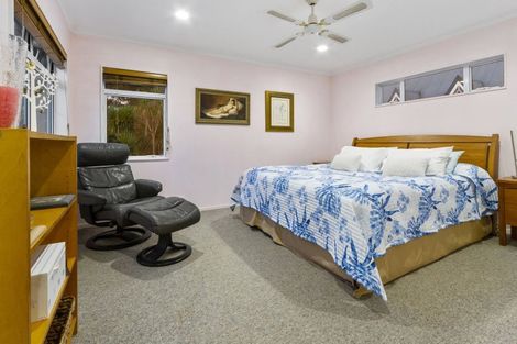 Photo of property in 57 Churchouse Road, Greenhithe, Auckland, 0632