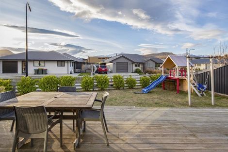 Photo of property in 3 Tudor Lane, Lower Shotover, Queenstown, 9304