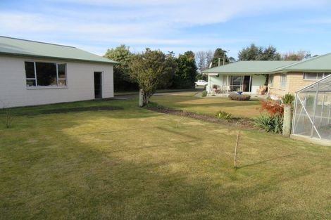 Photo of property in 2 Gorge Road, Waimate, 7924