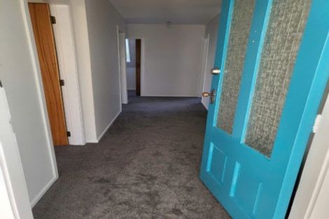 Photo of property in 21 Tarawera Road, Johnsonville, Wellington, 6037