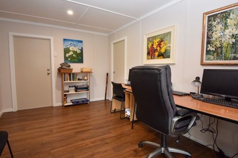 Photo of property in 51 Hilton Road, Carterton, 5713