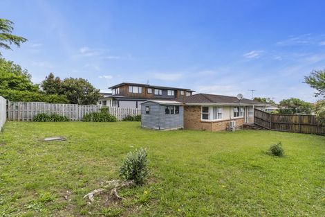 Photo of property in 2/9 Wells Road, Bucklands Beach, Auckland, 2012