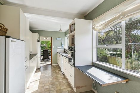 Photo of property in 8 Halswater Drive, Churton Park, Wellington, 6037