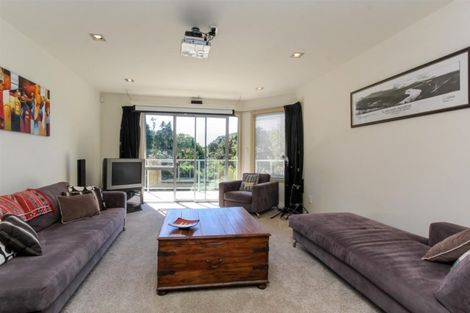 Photo of property in 15 Shortland Street, Lower Vogeltown, New Plymouth, 4310