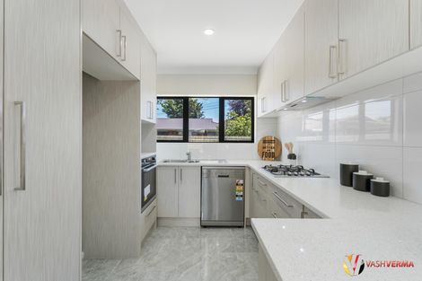 Photo of property in 8c Mahon Place, Papatoetoe, Auckland, 2025