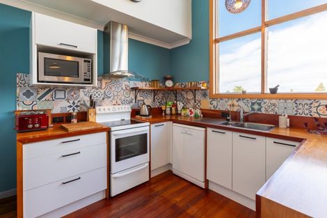 Photo of property in 77 Mclean Street, Woodville, 4920