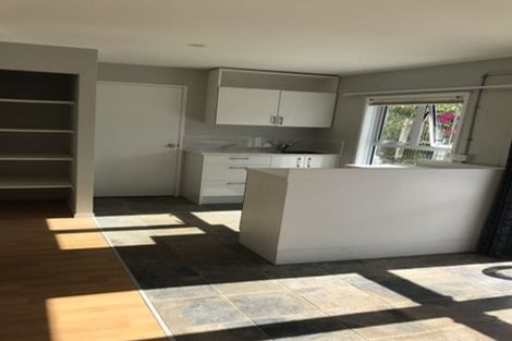 Photo of property in 9 Mayfair Crescent, Mairangi Bay, Auckland, 0630