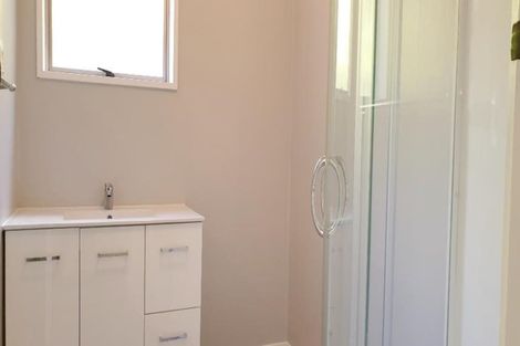 Photo of property in 2/801 Hastings Street North, Hastings, 4122