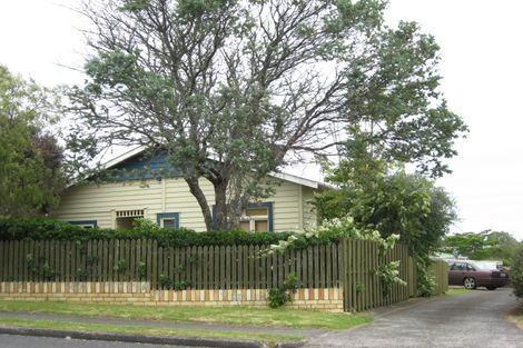 Photo of property in 140 Seddon Street, Pukekohe, 2120