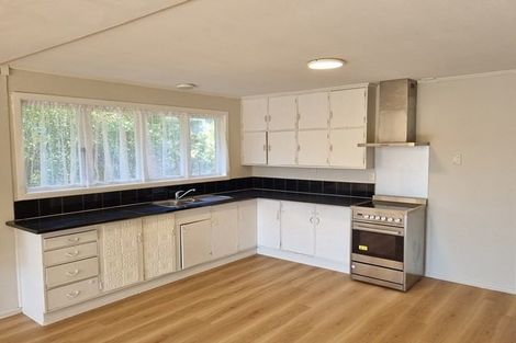 Photo of property in 506 Swanson Road, Ranui, Auckland, 0612