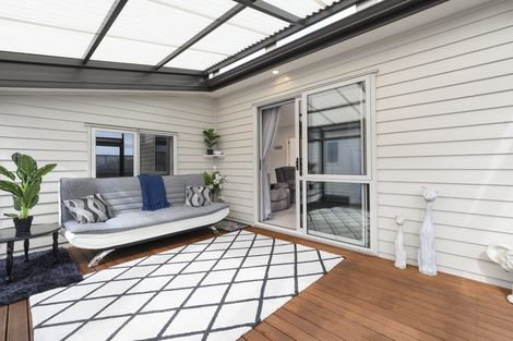 Photo of property in 11 Kamahi Crescent, Papamoa Beach, Papamoa, 3118