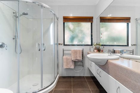 Photo of property in 25 Emyvalie Place, Dannemora, Auckland, 2016