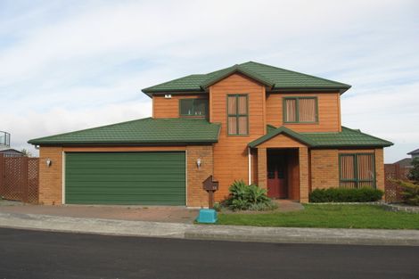 Photo of property in 56 Dress Circle, Newlands, Wellington, 6037