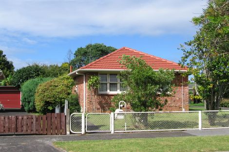 Photo of property in 12 Esmeralda Avenue, Avondale, Auckland, 1026