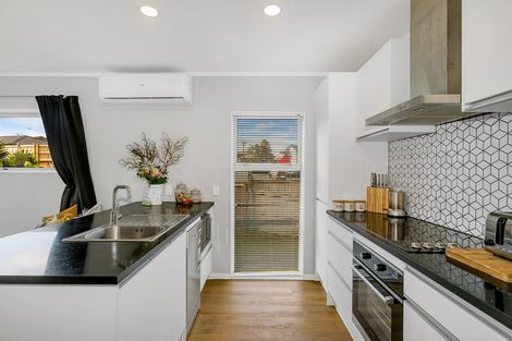 Photo of property in 2/12 Percival Street, Manurewa, Auckland, 2102