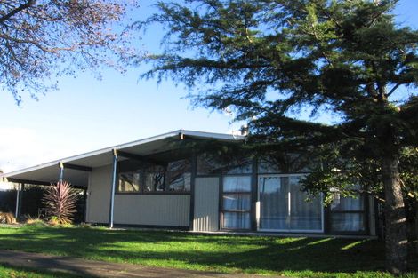Photo of property in 30 Apollo Parade, Milson, Palmerston North, 4414