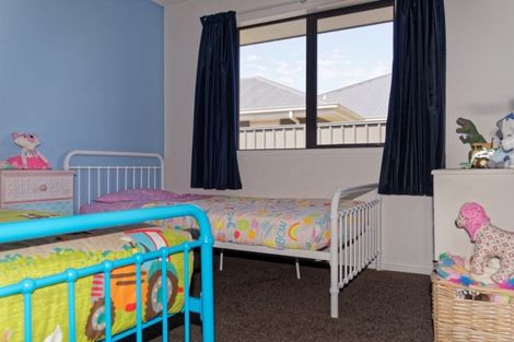 Photo of property in 18 Stowell Drive, Cromwell, 9310