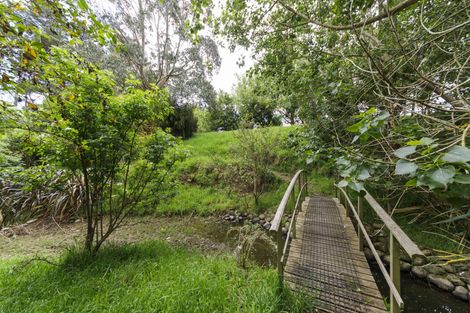 Photo of property in 68 Harts Road, Turitea, Palmerston North, 4472