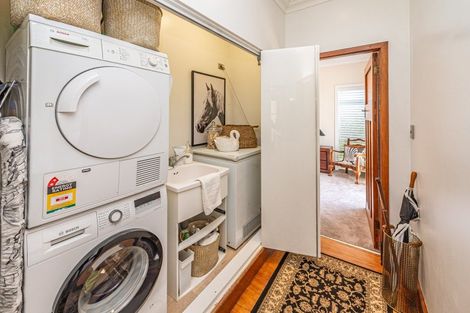 Photo of property in 19 Kent Road, Saint Johns Hill, Whanganui, 4501