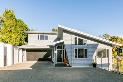 Photo of property in 14 Muritai Crescent, Havelock North, 4130