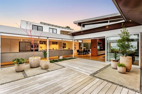 Photo of property in 58 Seacliffe Avenue, Belmont, Auckland, 0622
