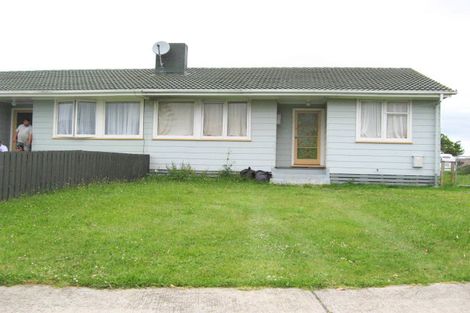 Photo of property in 6a Corsair Crescent, Mangere, Auckland, 2022