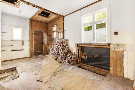 Photo of property in 68 Mitchell Street, Brooklyn, Wellington, 6021