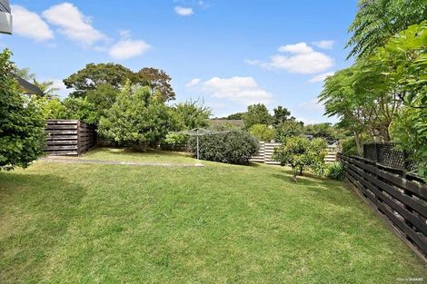 Photo of property in 11 Tyrian Close, Half Moon Bay, Auckland, 2012