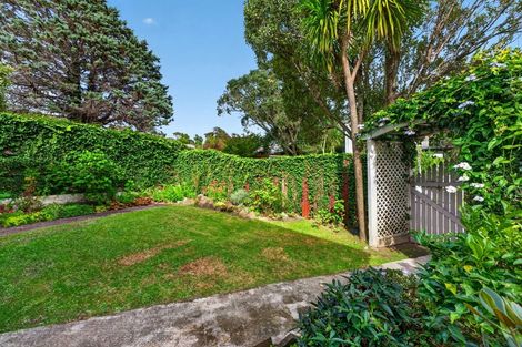 Photo of property in 1/91a Roseberry Avenue, Birkenhead, Auckland, 0626