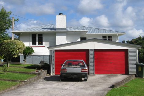 Photo of property in 54 Woodfern Crescent, Titirangi, Auckland, 0604