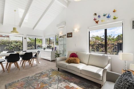 Photo of property in 2/78 Ngataringa Road, Devonport, Auckland, 0624