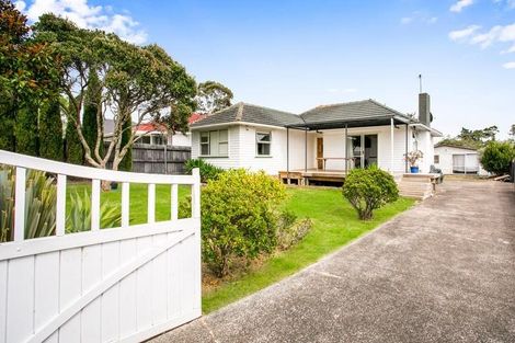 Photo of property in 12 Tamariki Avenue, Kelston, Auckland, 0602