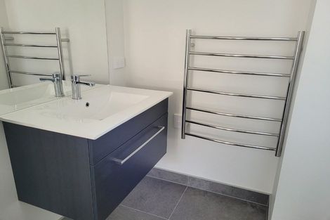 Photo of property in 3/233 Edgeware Road, Edgeware, Christchurch, 8013