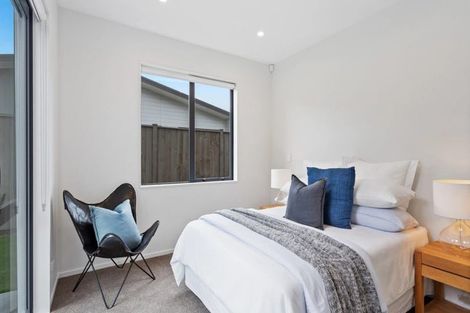 Photo of property in 15 Aquamarine Road, Rosehill, Papakura, 2113