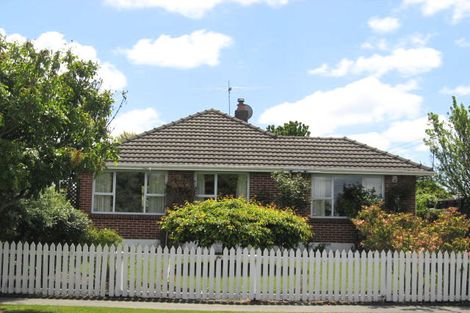 Photo of property in 75 Appleby Crescent, Burnside, Christchurch, 8053