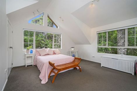 Photo of property in 68 Tarapatiki Drive, Whitianga, 3510