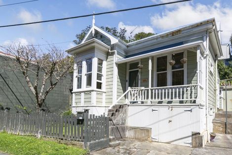 Photo of property in 9a Randwick Road, Northland, Wellington, 6012