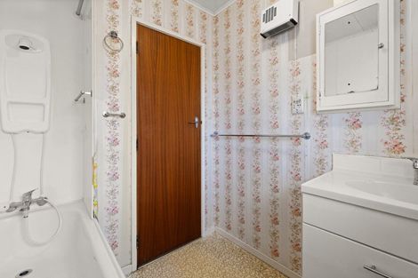 Photo of property in 804a Alexandra Street, Parkvale, Hastings, 4122