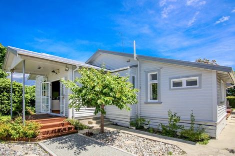 Photo of property in 75 Peel Street, Westport, 7825