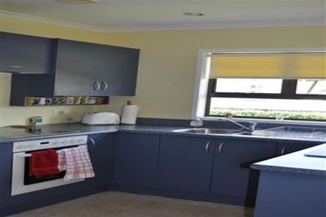 Photo of property in 7 Ranfurly Street, Frankleigh Park, New Plymouth, 4310