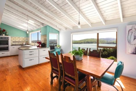 Photo of property in 21 Mercury Way, Whitby, Porirua, 5024