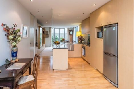 Photo of property in Sanctum Apartment, 10 Ebor Street, Te Aro, Wellington, 6011